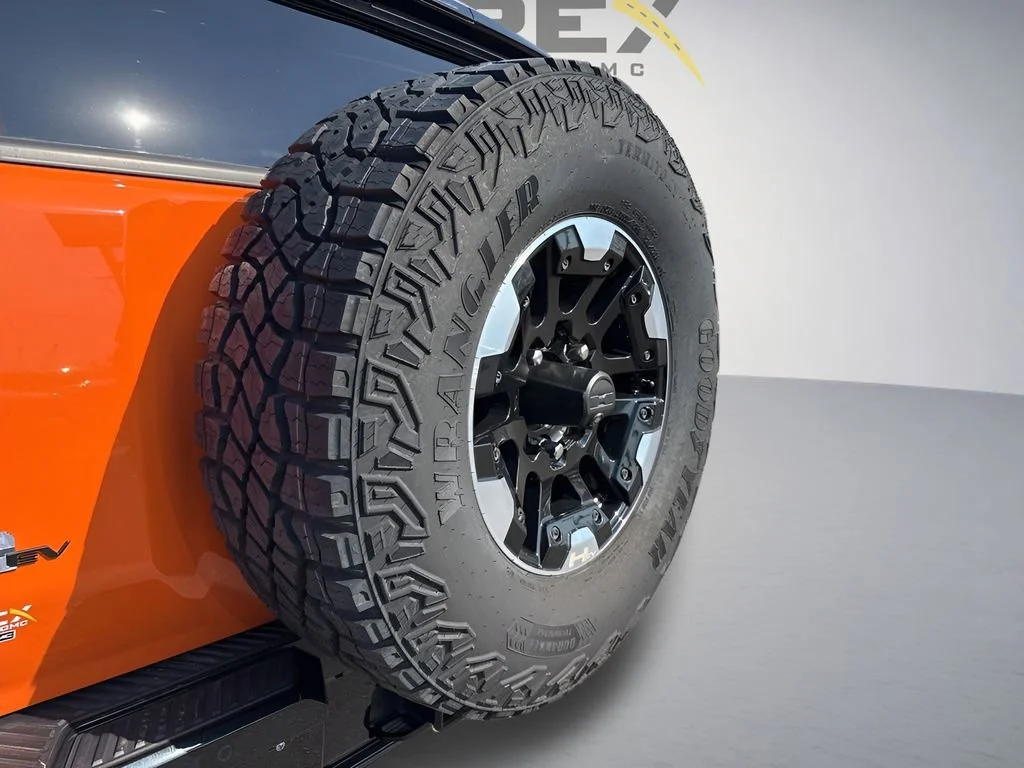 Used 2024 Afterburner Tintcoat (Orange) GMC 2X image 33