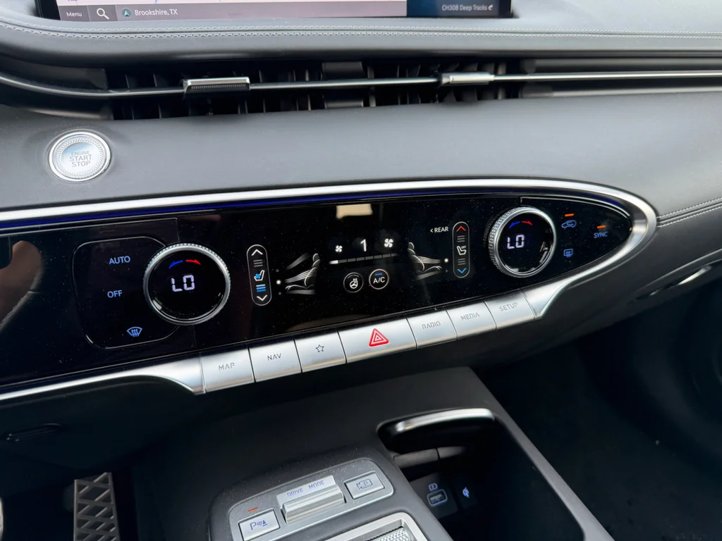 Used 2025 Capri Blue Genesis 3.5T Sport image 15