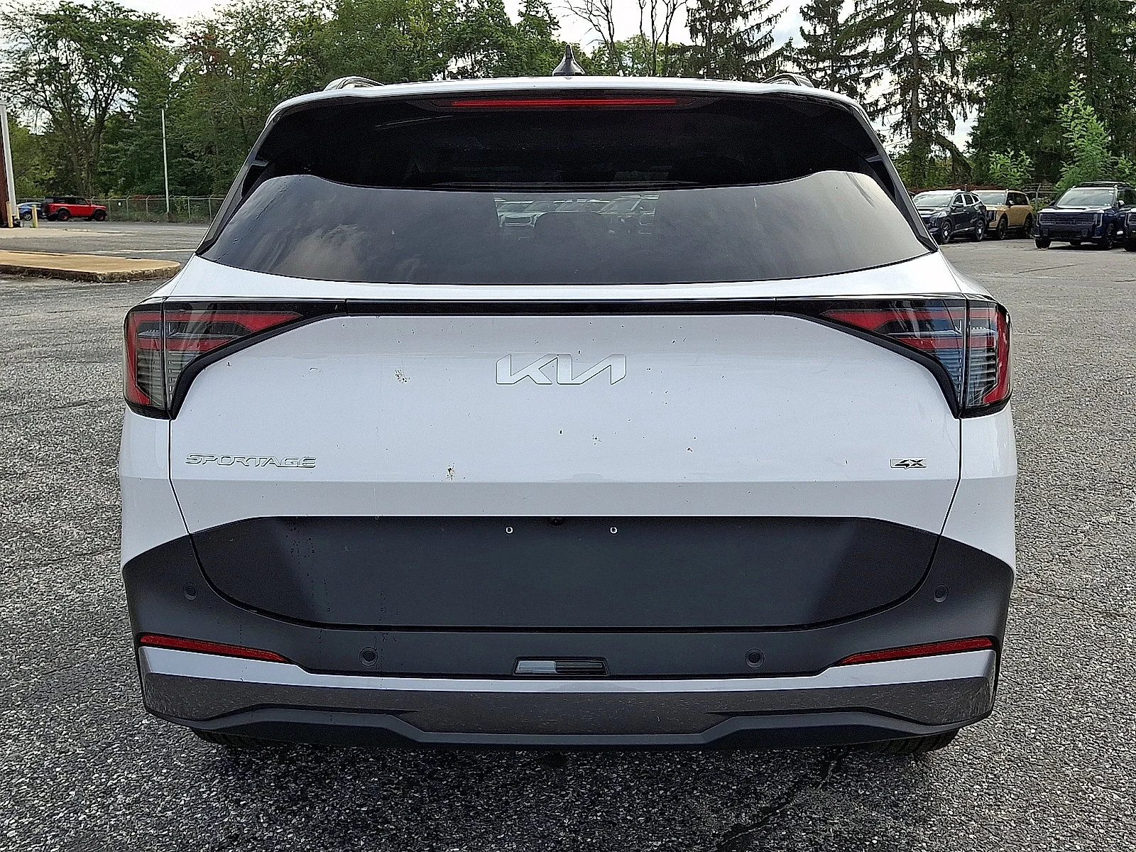 New 2027 White Kia EX image 7
