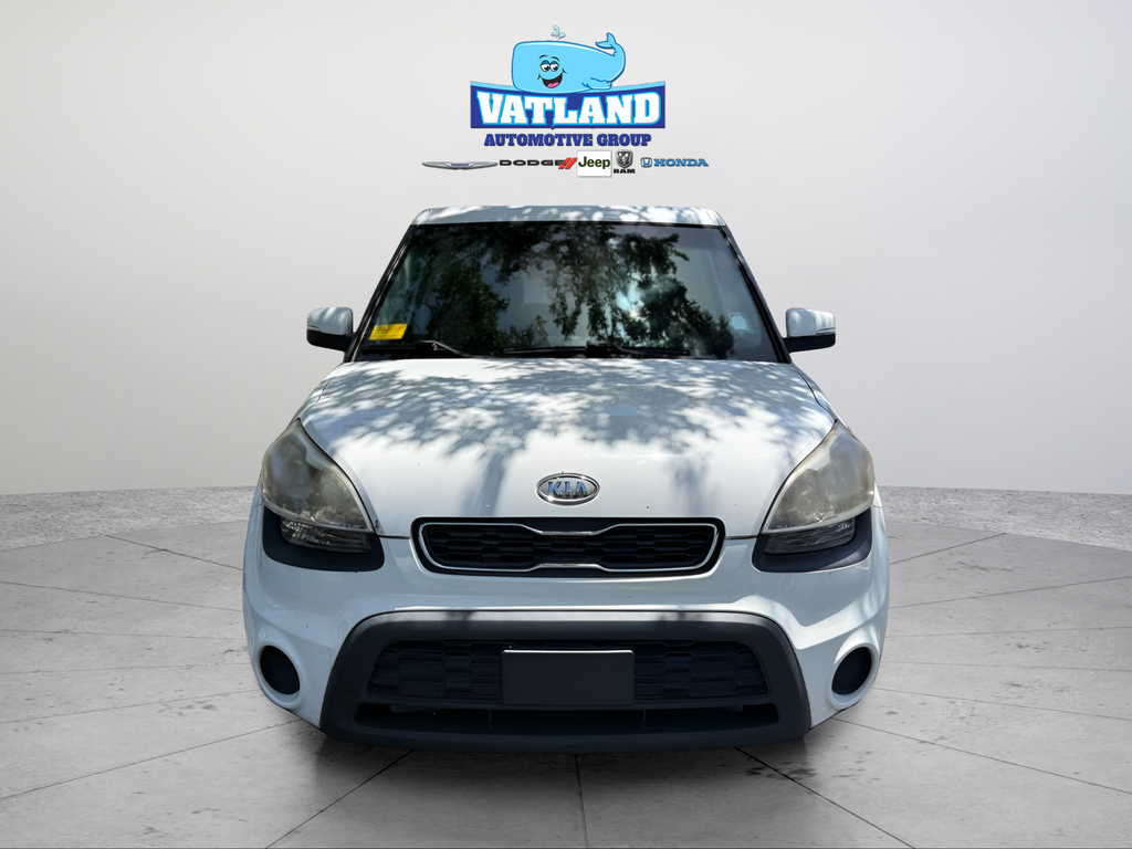 Used 2012 White Kia Plus image 5