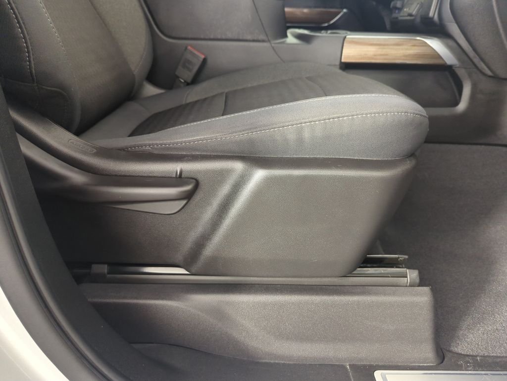 Used 2019 Silver Chevrolet RST image 35