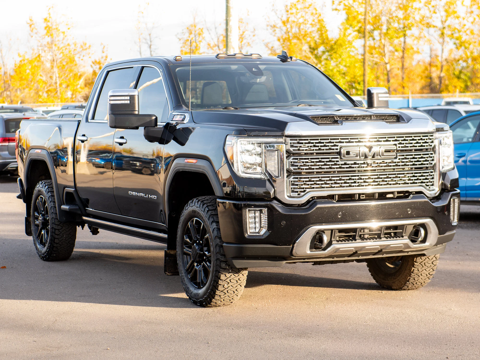 Used 2022 Black GMC Denali* Crew Cab 4x4, 3M PPF, Heated/Ventilated Seats & Wheel, Sunroof, Tonneau Cover image 8