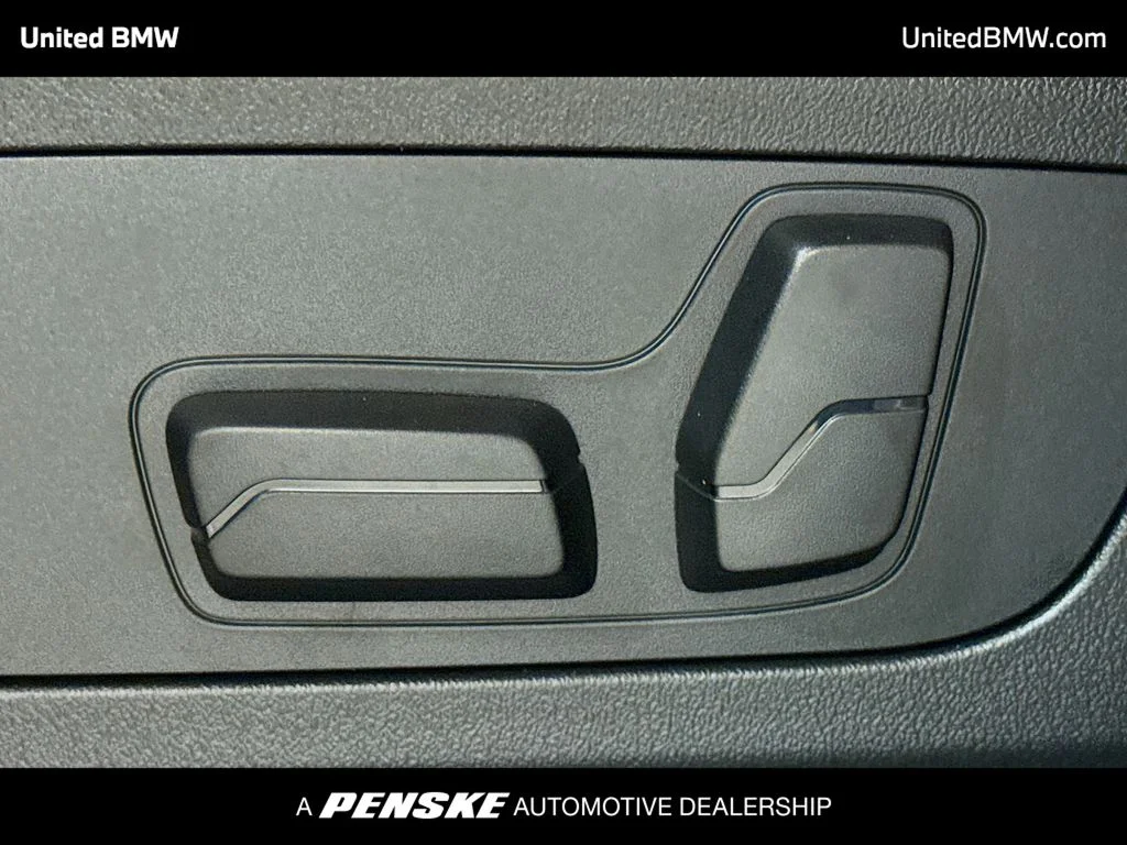 Used 2026 Black Sapphire Metallic BMW xDrive28i image 4