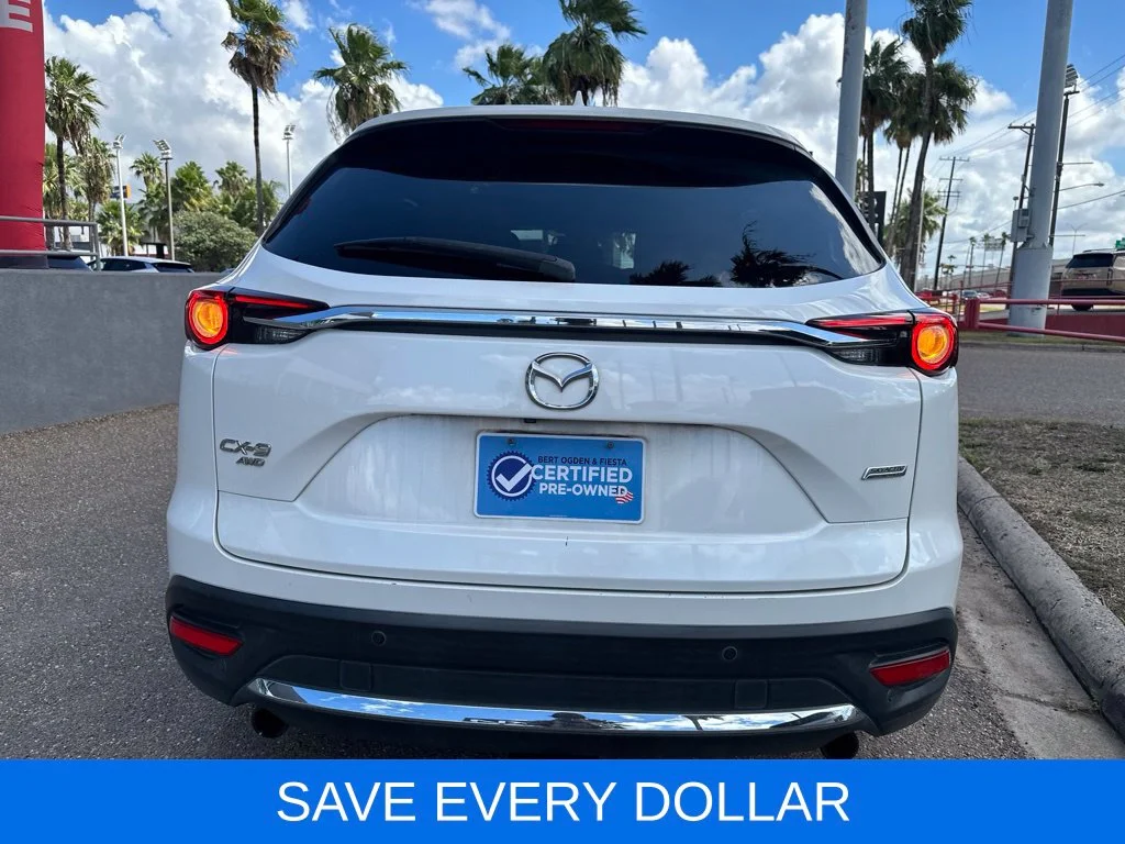 Used 2018 White Mazda Signature image 5