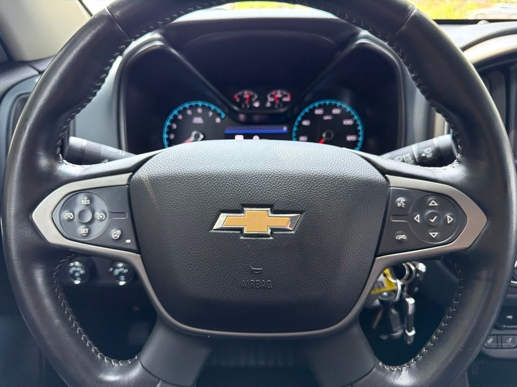 Used 2020 Black Chevrolet Z71 image 28