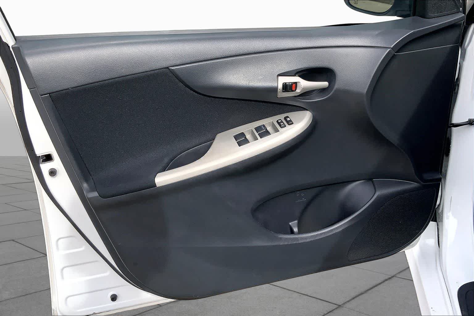 Used 2011 Super White Toyota S image 20