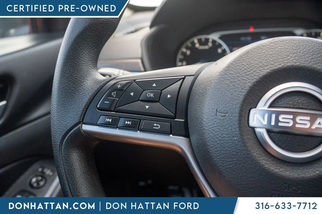 2025 Nissan Altima SV - Photo 14