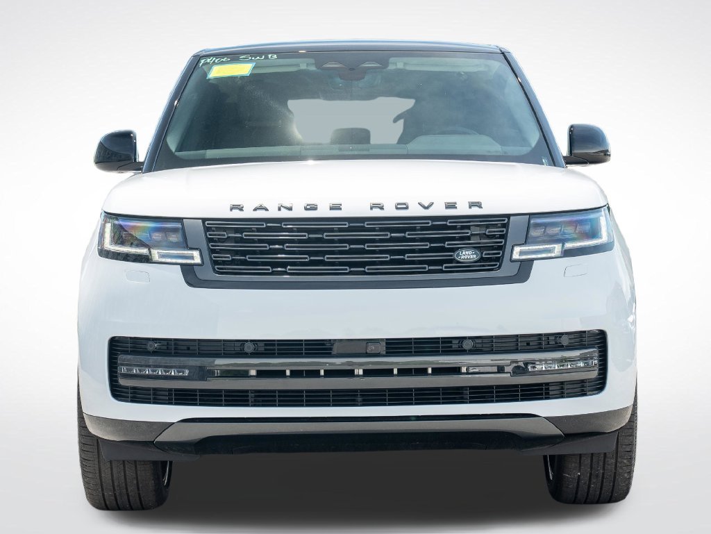 New 2026 White Land Rover SE image 2