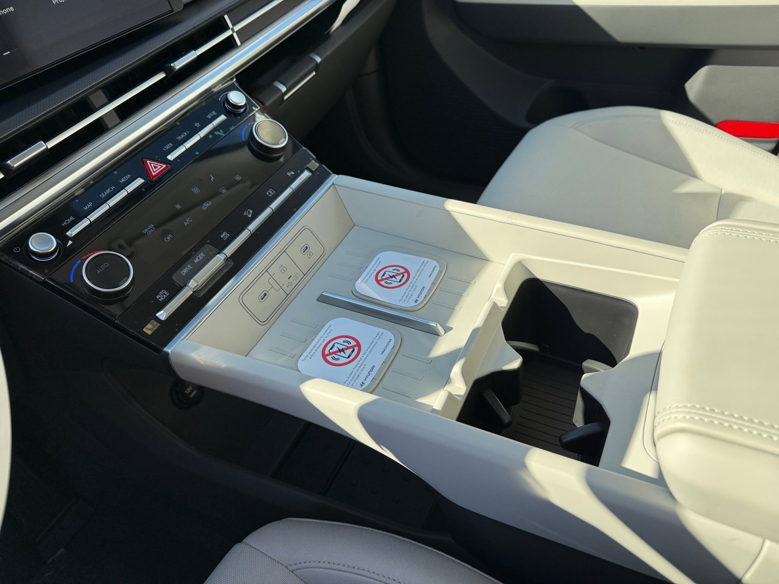 2026 Hyundai Santa Fe SE - Photo 13