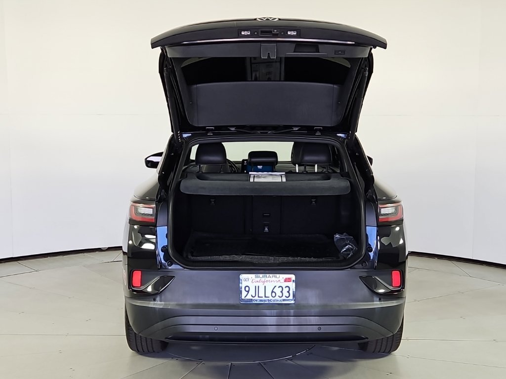 Used 2023 Black Volkswagen S image 10