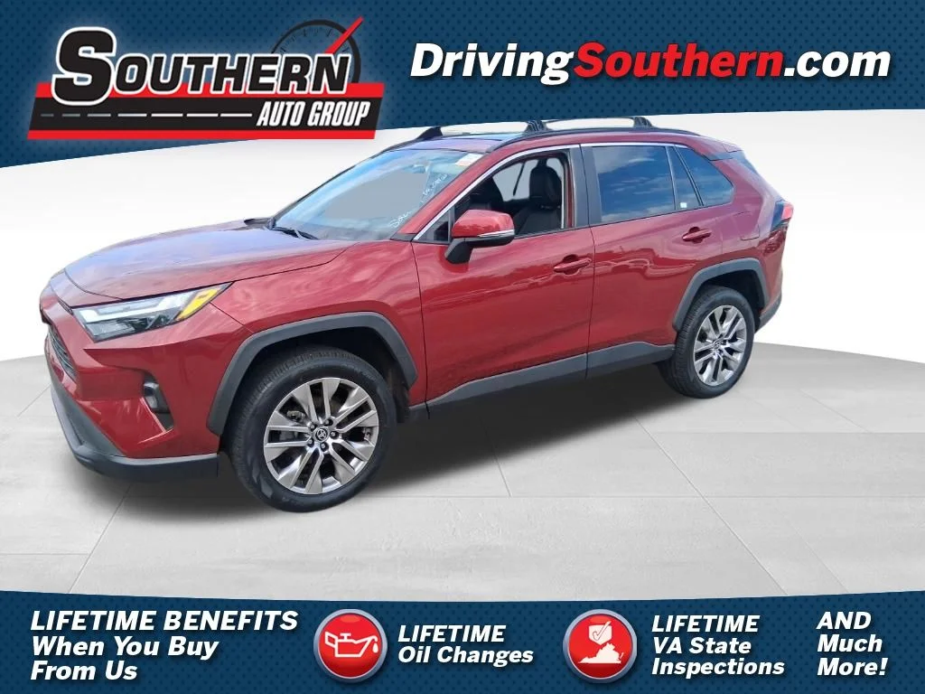Used 2022 Red Toyota XLE Premium image 1