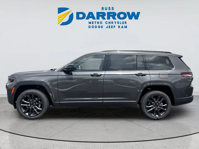 New 2026 Baltic Gray Metallic Clear-Coat Exterior Paint Jeep Limited image 2