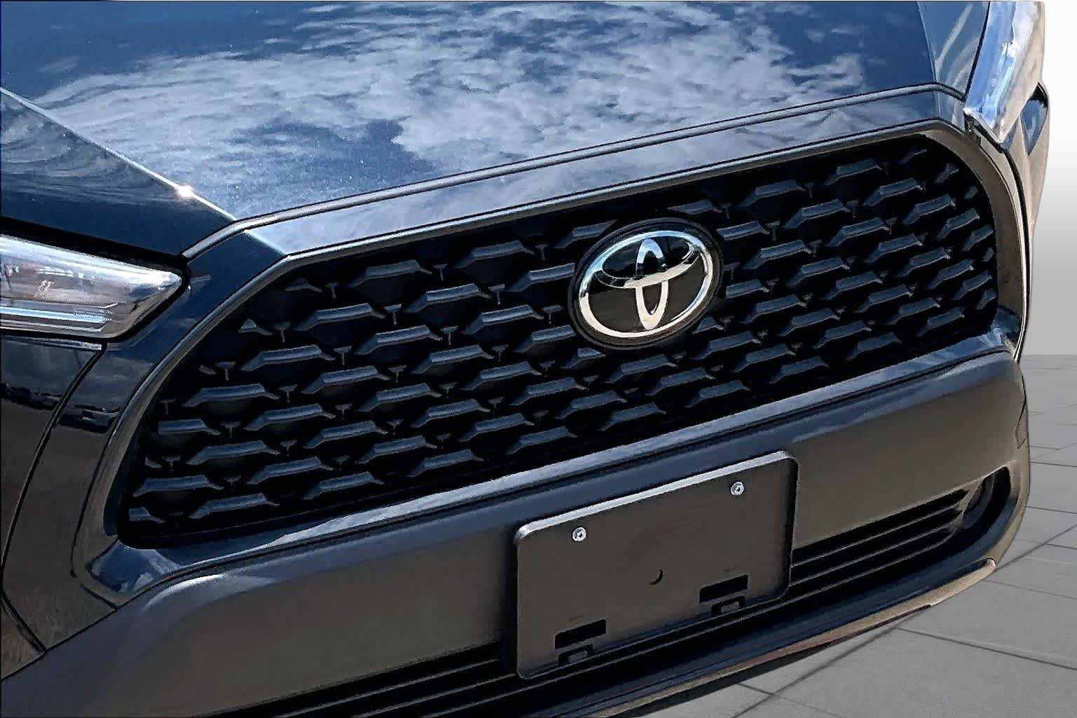 Used 2024 Jet Black Toyota LE image 29