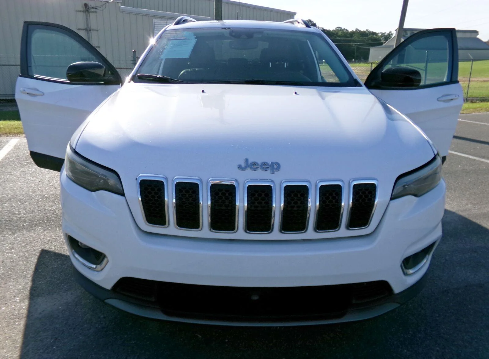 Used 2022 Bright White Clearcoat Jeep Limited image 7