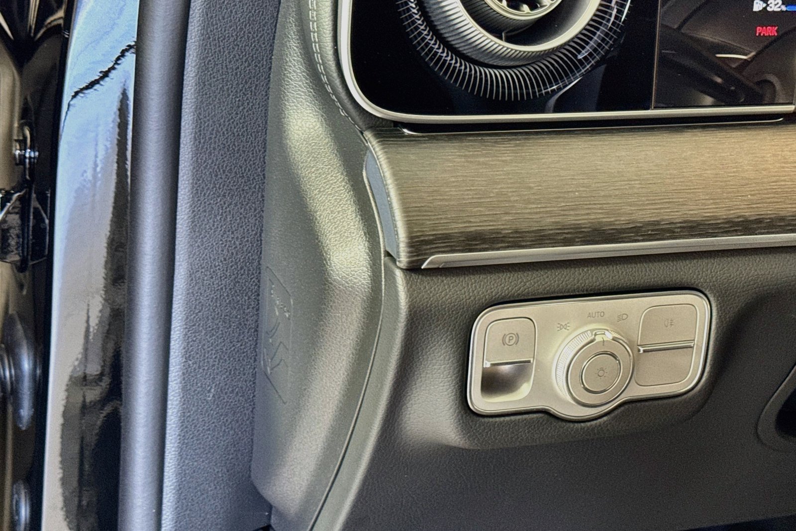 New 2027 Black Mercedes-Benz GLS 450 image 10