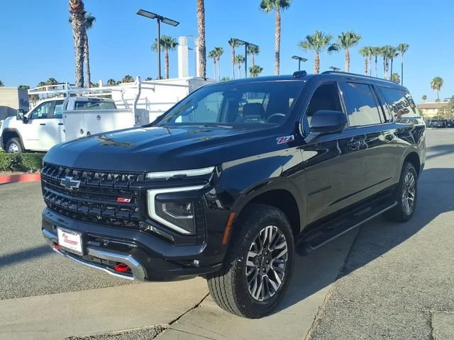 Used 2025 Black Chevrolet Z71 image 7