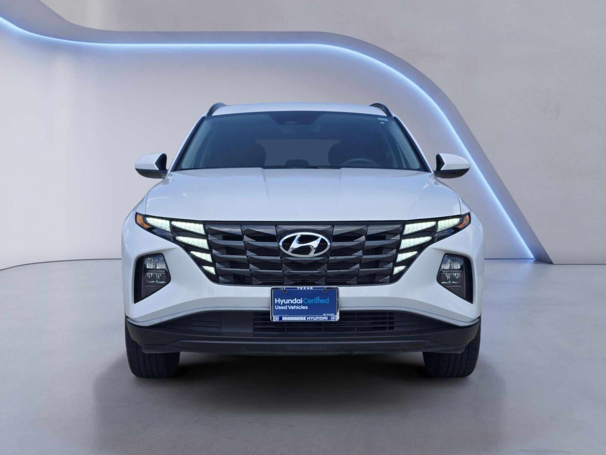 Used 2024 White Pearl Hyundai SEL image 2