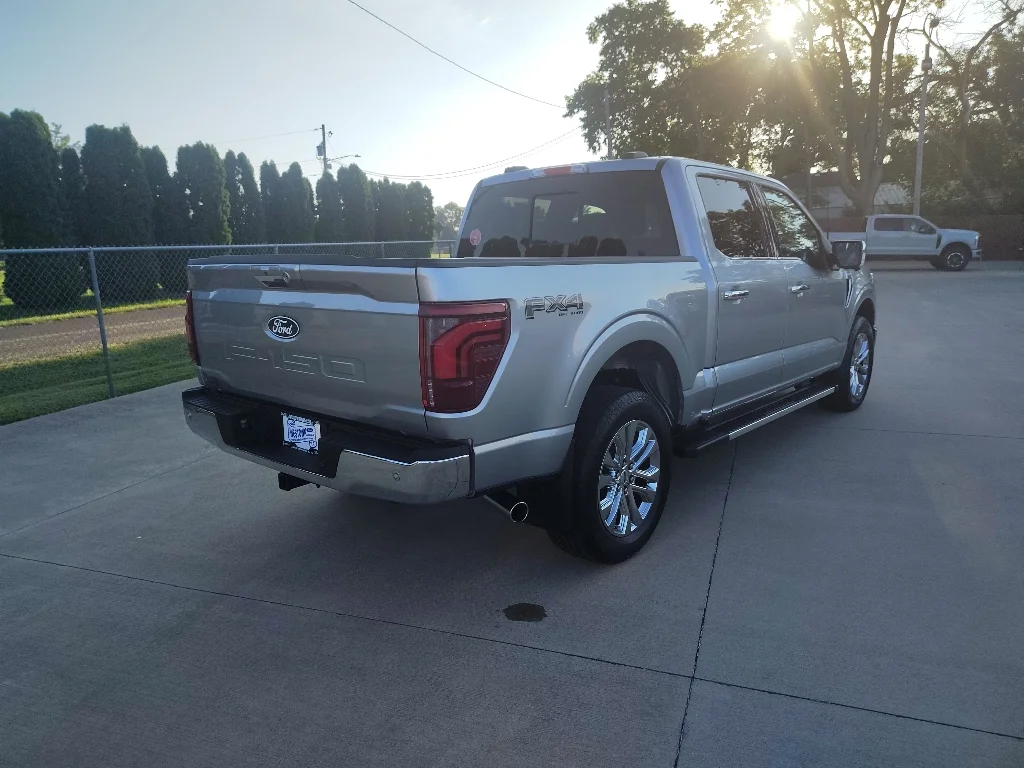 Used 2024 Iconic Silver Metallic Ford LARIAT image 4
