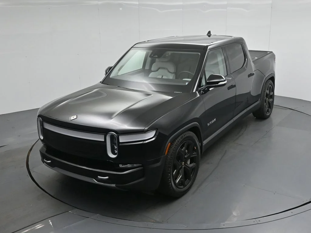 Certified Used 2023  Rivian Adventure image 29