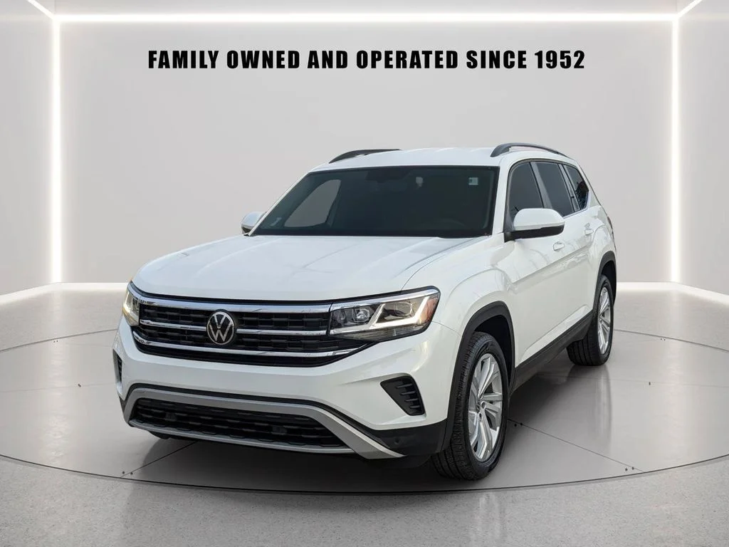 2023 Volkswagen Atlas SE w/Tech - Photo 7