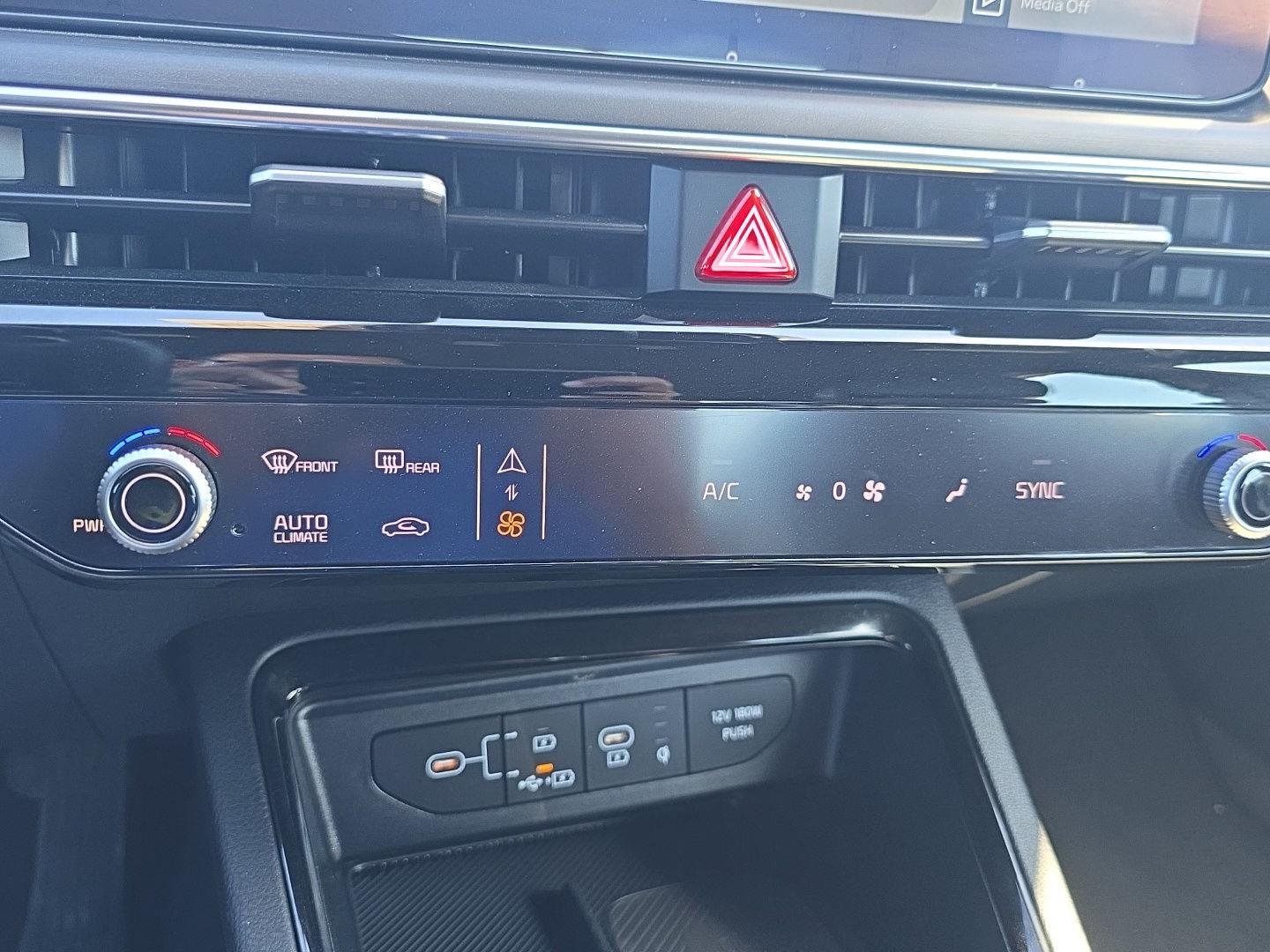 Used 2025 Snow White Pearl Kia GT-Line image 18