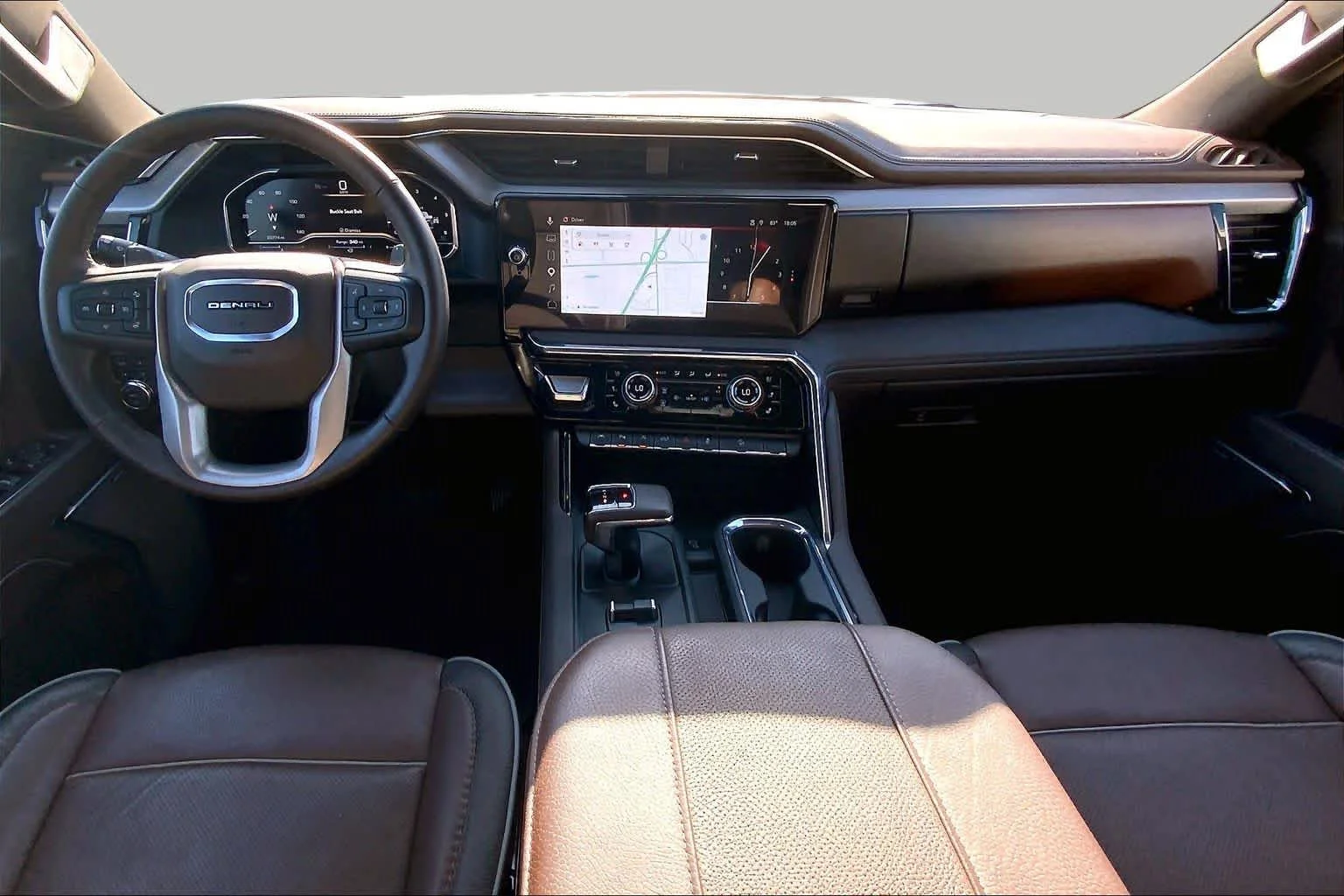 Used 2025 Sterling Metallic GMC Denali image 16