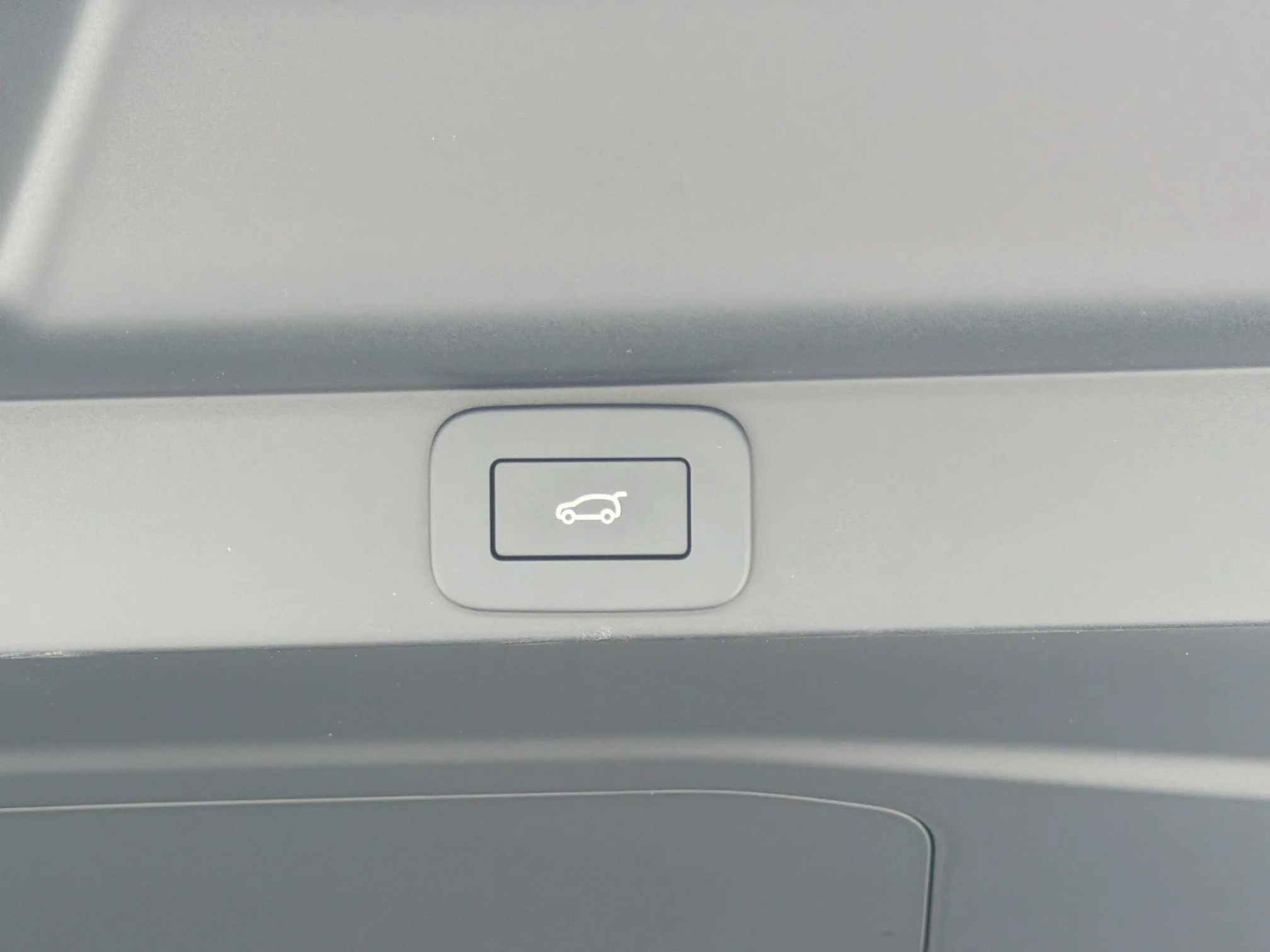 New 2026 Santorini Black Land Rover SE image 14