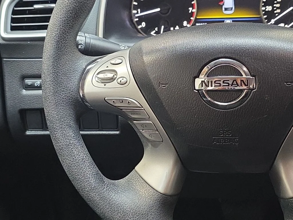 Used 2018 Pearl White Nissan S image 15