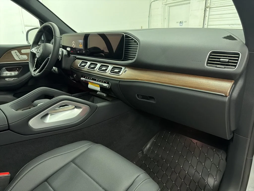 Used 2026 Silver Mercedes-Benz GLE 350 image 27
