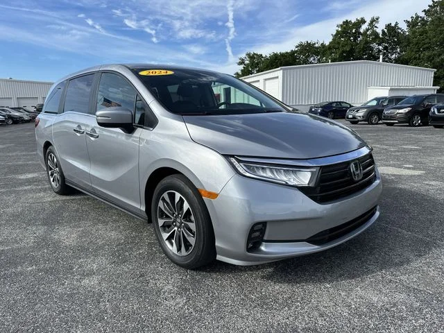 Used 2024 Silver Honda EX-L image 11