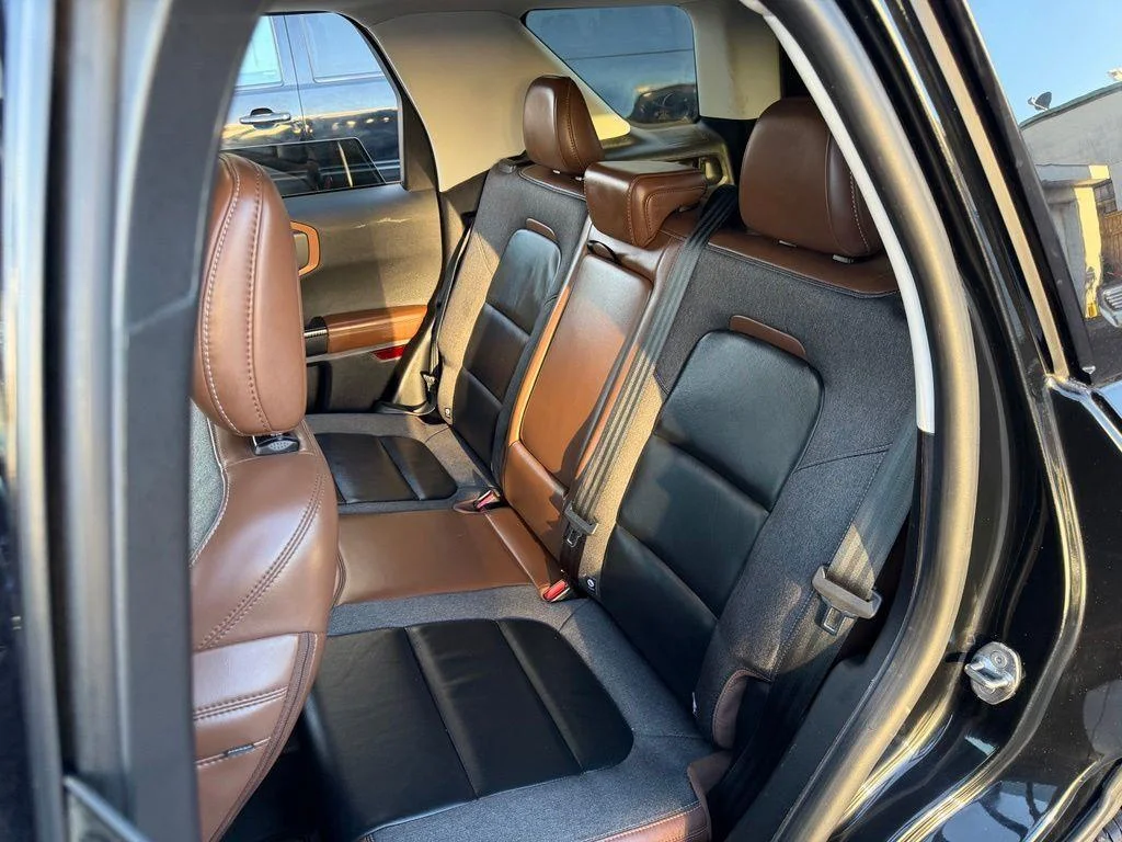 Used 2023 Black Ford Outer Banks image 17