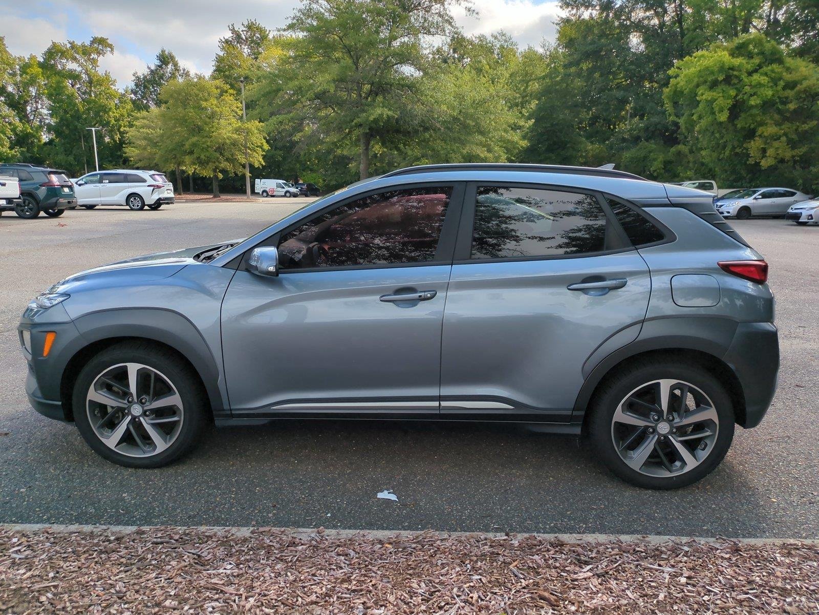 Used 2020 Sonic Silver Hyundai Limited image 6