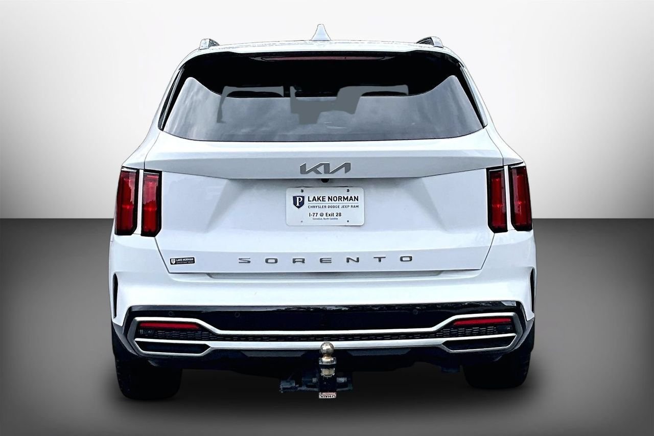 Used 2022 White Kia SX image 7