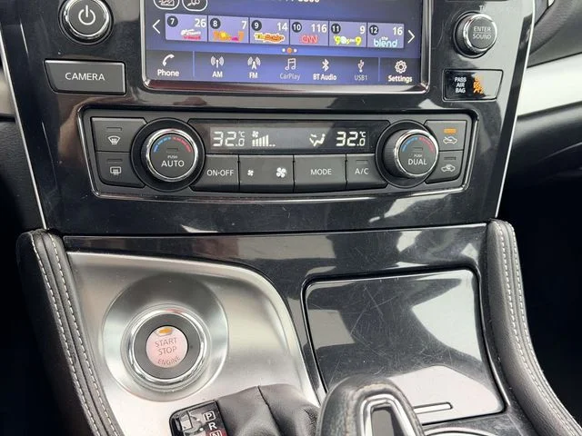 Used 2023  Nissan 3.5 SL image 21