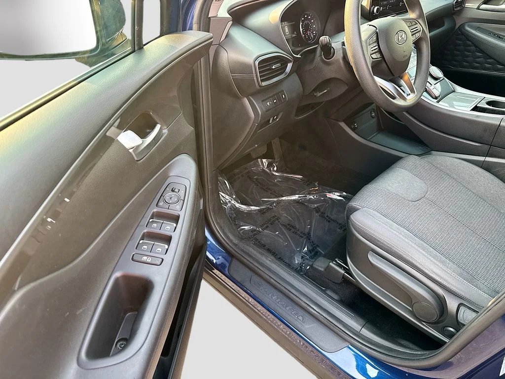 Used 2023 Stormy Sea Hyundai SE image 15