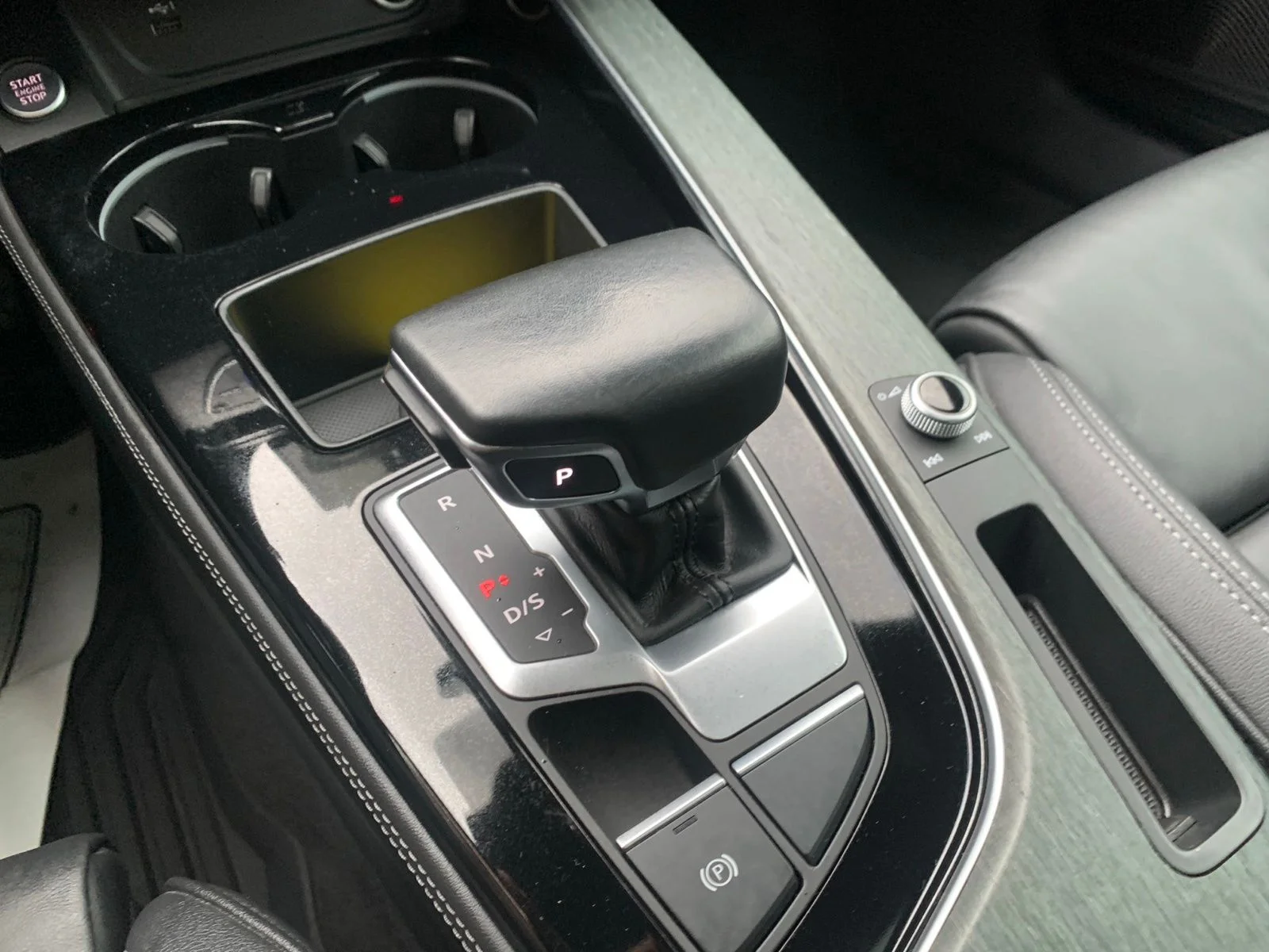 Used 2021  Audi 45 S line Prestige image 14
