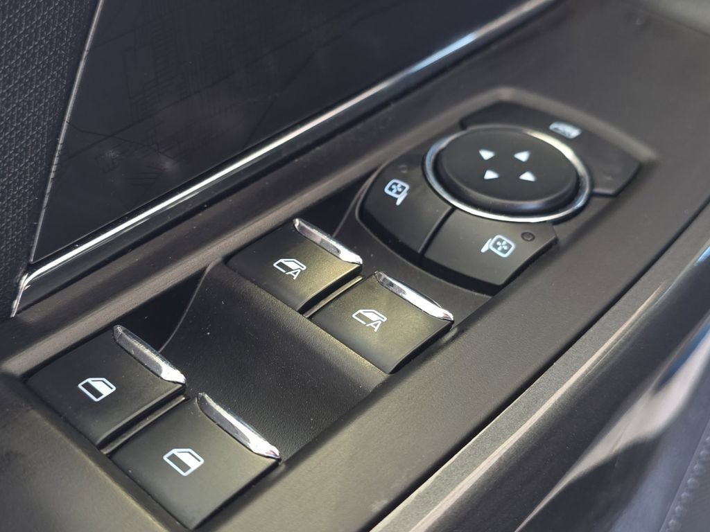 Used 2023 Black Ford XLT image 33