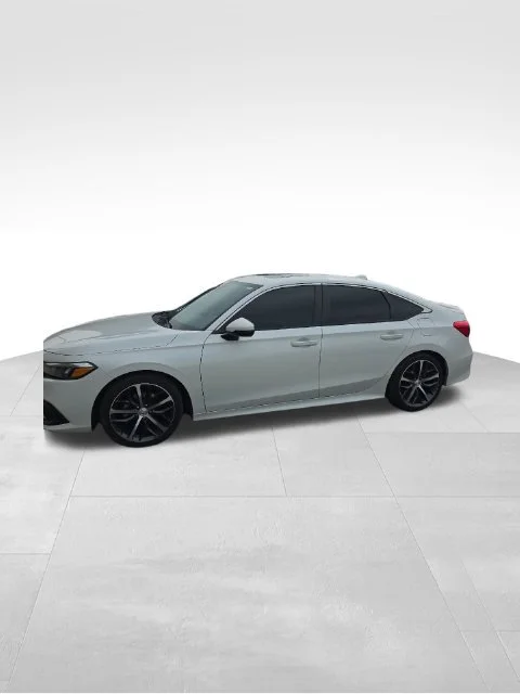 Used 2022 White Honda Touring image 2