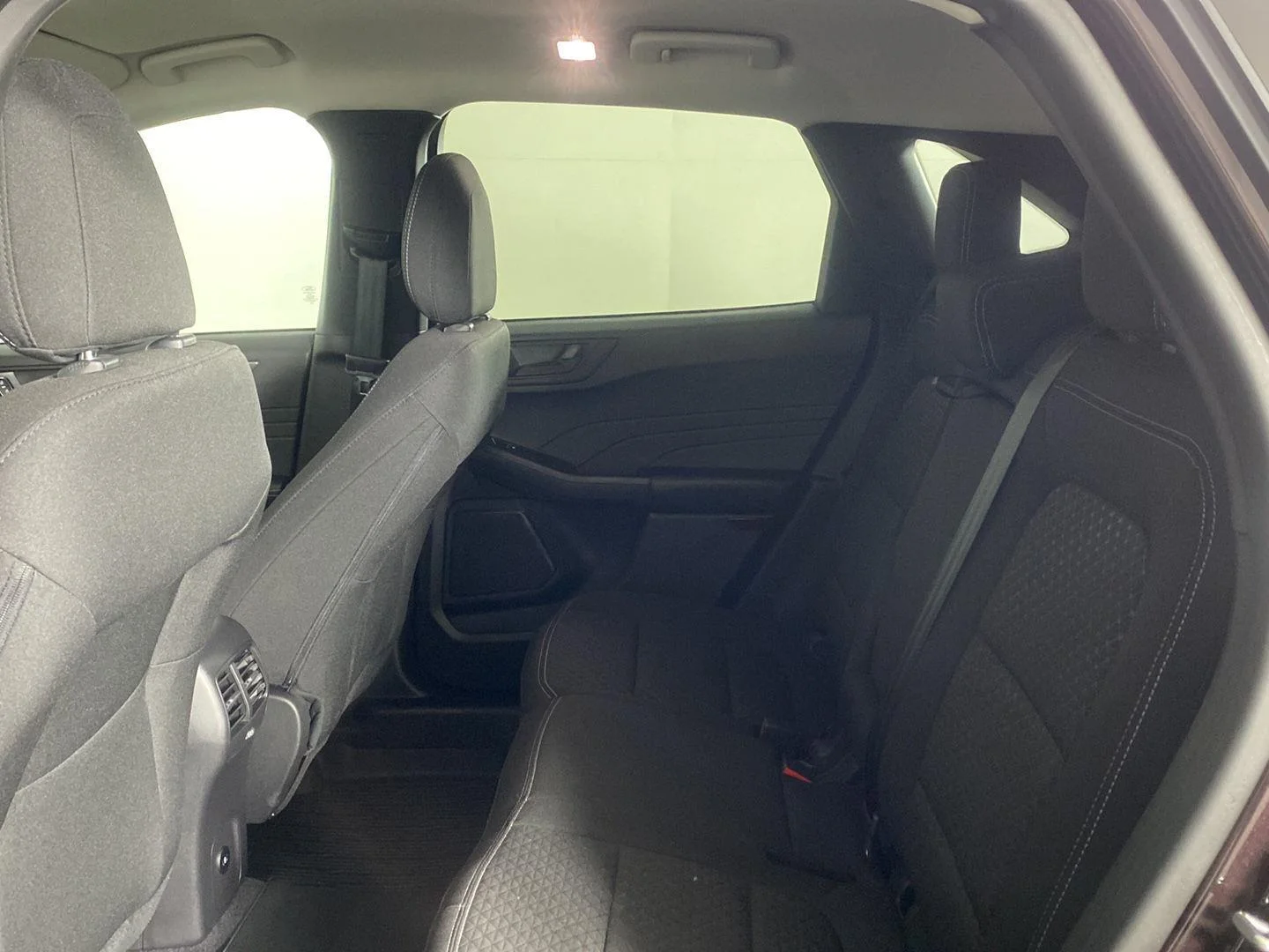 Used 2023 Cinnabar Red Ford Active image 18