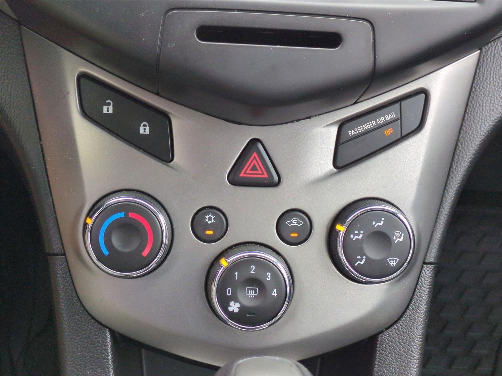 Used 2016 Summit White Chevrolet LS image 24