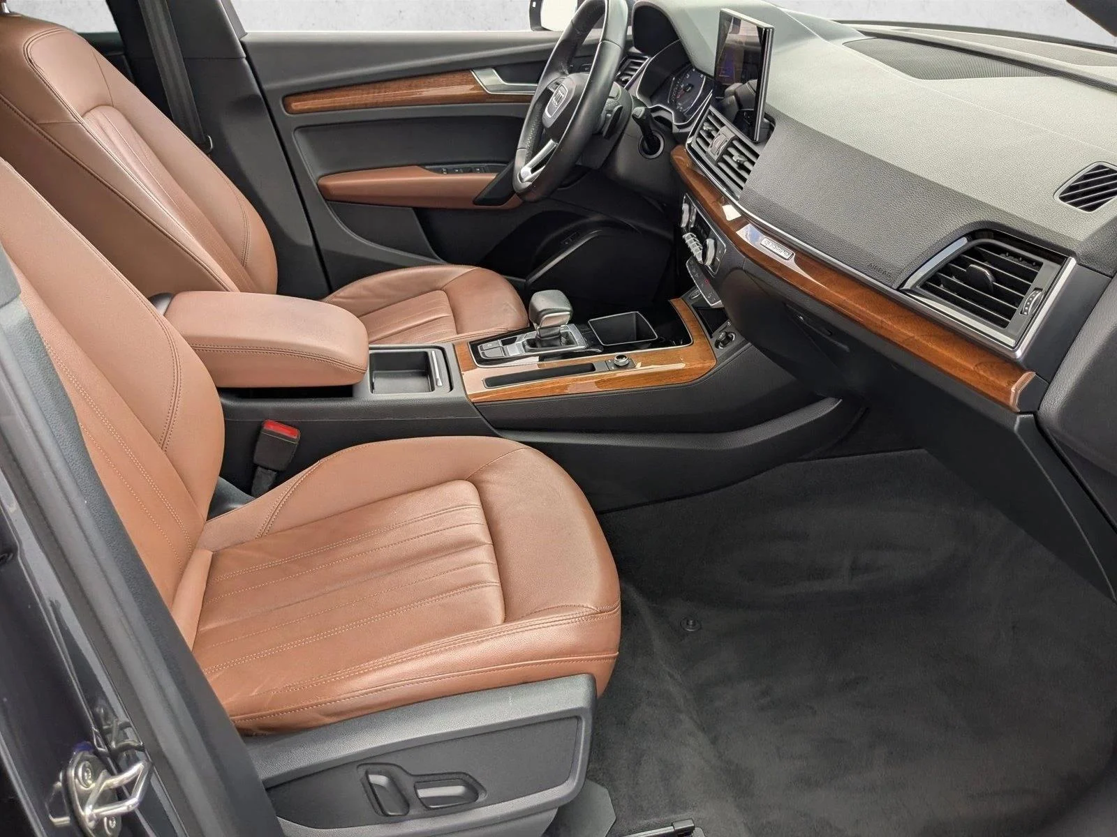 Used 2021 Manhattan Gray Metallic Audi Premium image 22