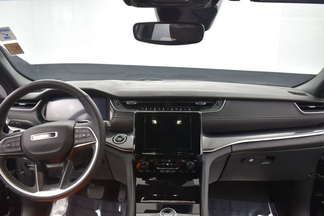 Used 2023 Black Jeep Altitude X image 11
