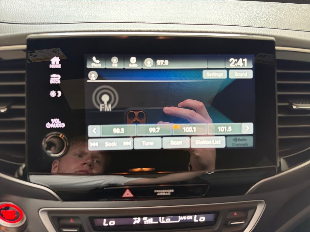 Used 2023  Honda EX-L image 19