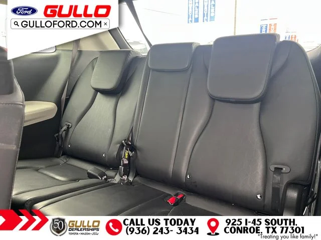 Used 2023 Snow White Pearl Kia LX Seat Package image 15