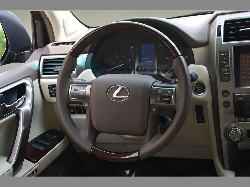 Used 2015 Black Onyx Lexus Base image 18