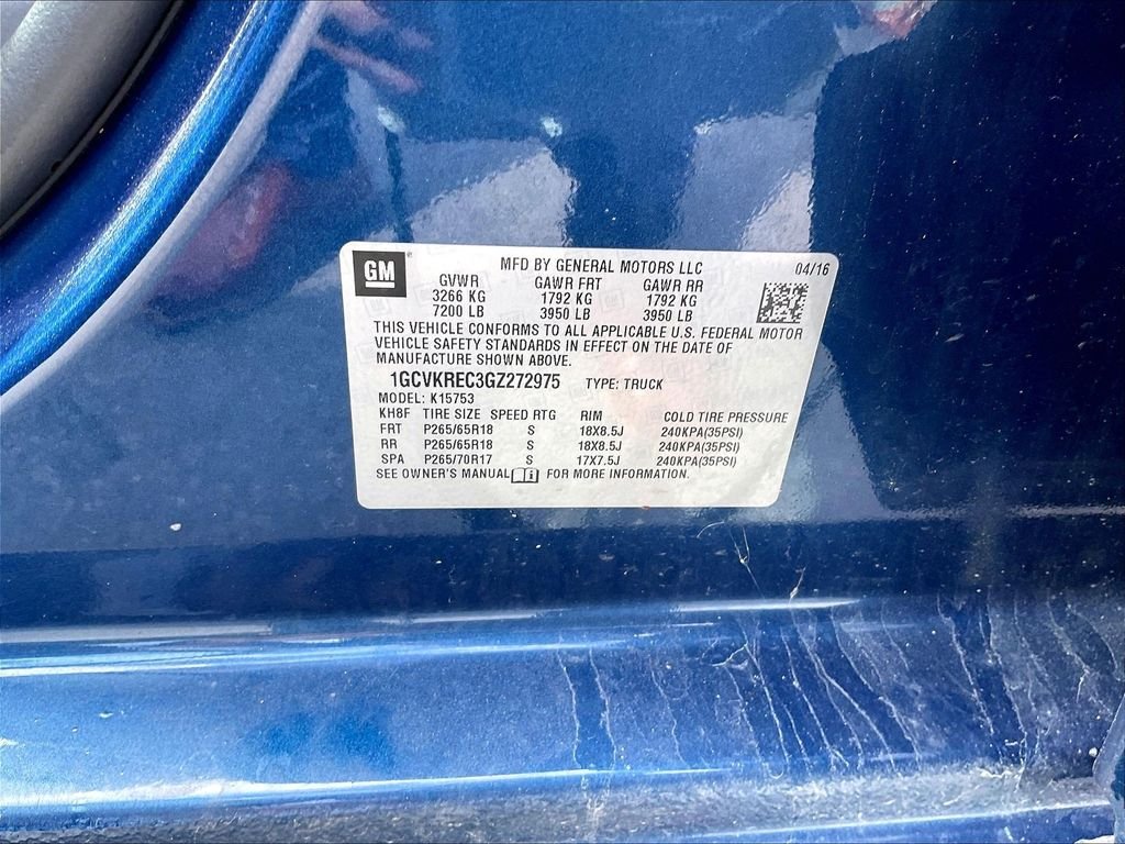 Used 2016 Deep Ocean Blue Metallic Chevrolet  image 6