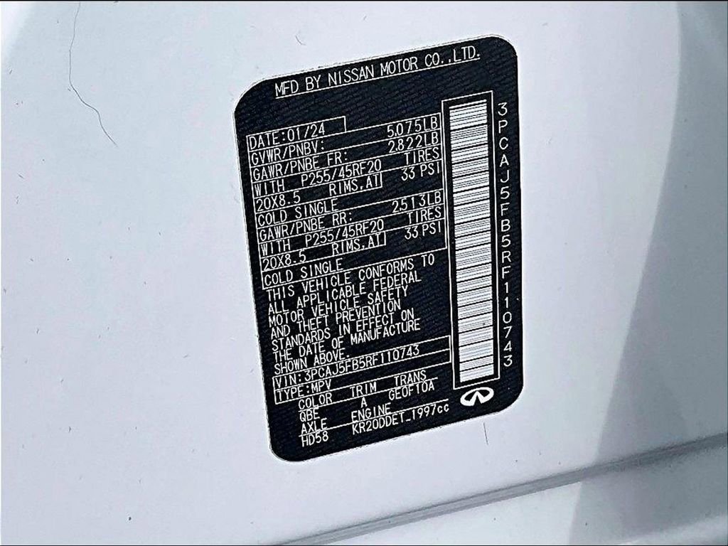 Used 2024 White INFINITI SPORT image 34