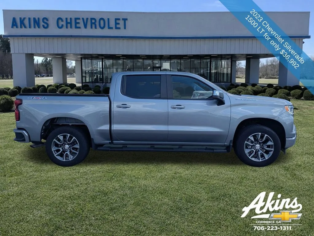 Used 2023 STERLING GRAY METALLIC Chevrolet LT image 3