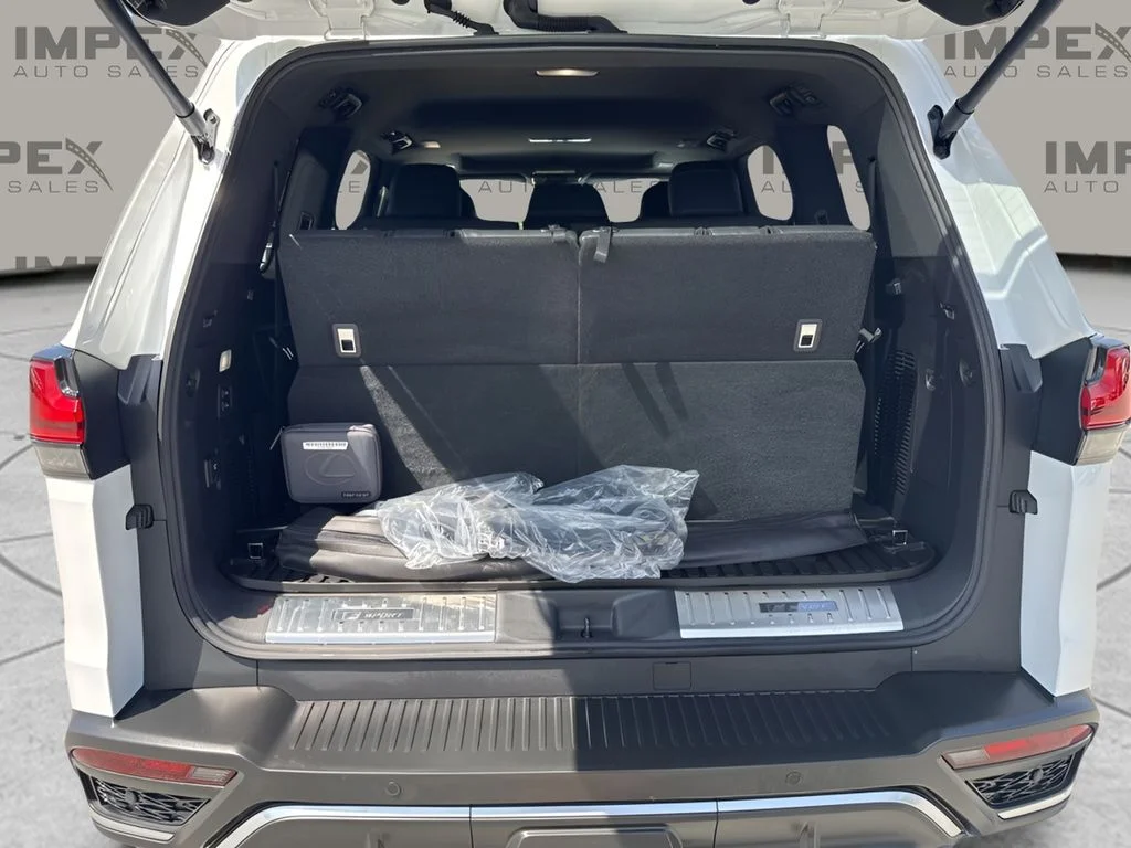 2023 Lexus LX F-Sport - Photo 31