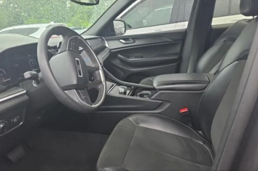 Certified Used 2023 Gray Jeep Altitude X image 9